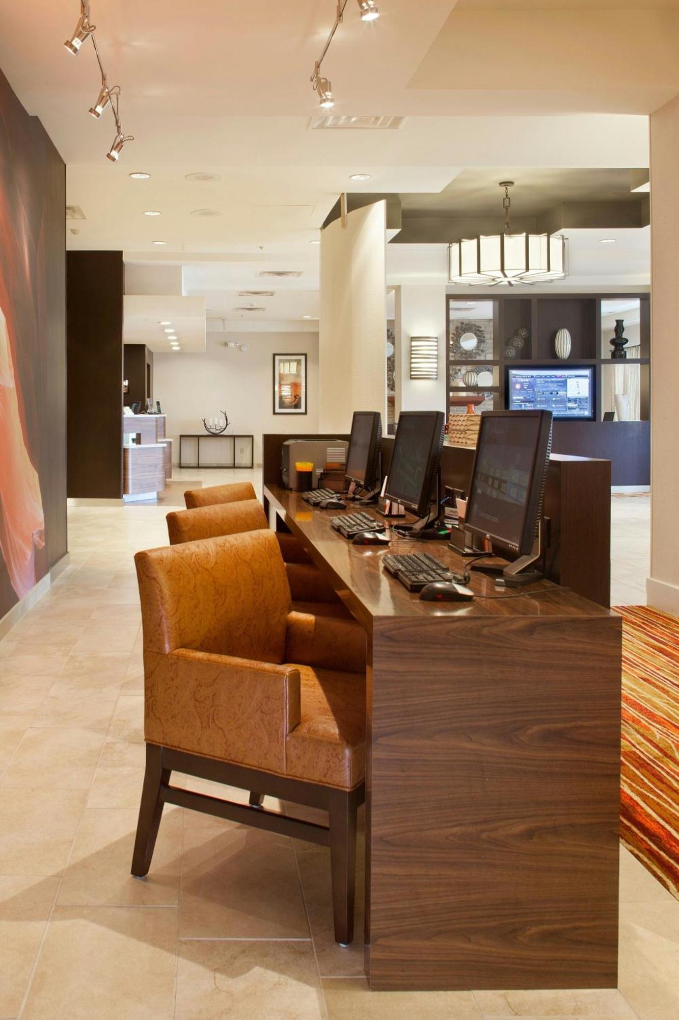 Courtyard By Marriott Pueblo Hotel Eksteriør billede